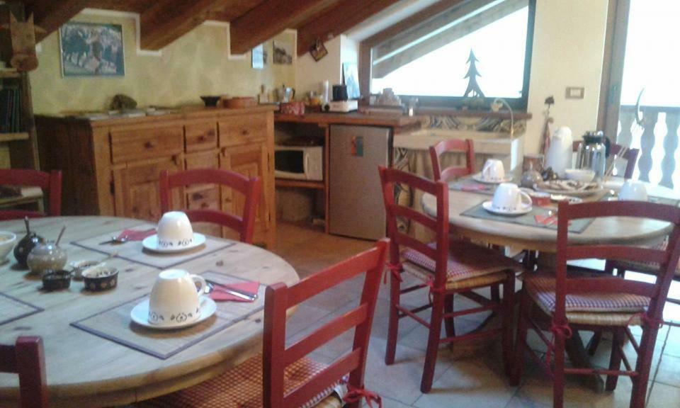 Hotel Vers Le Bois Valsavarenche Esterno foto
